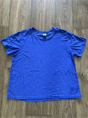 Athletic Works Women’s Heathered Purple Crewneck Tee size M
